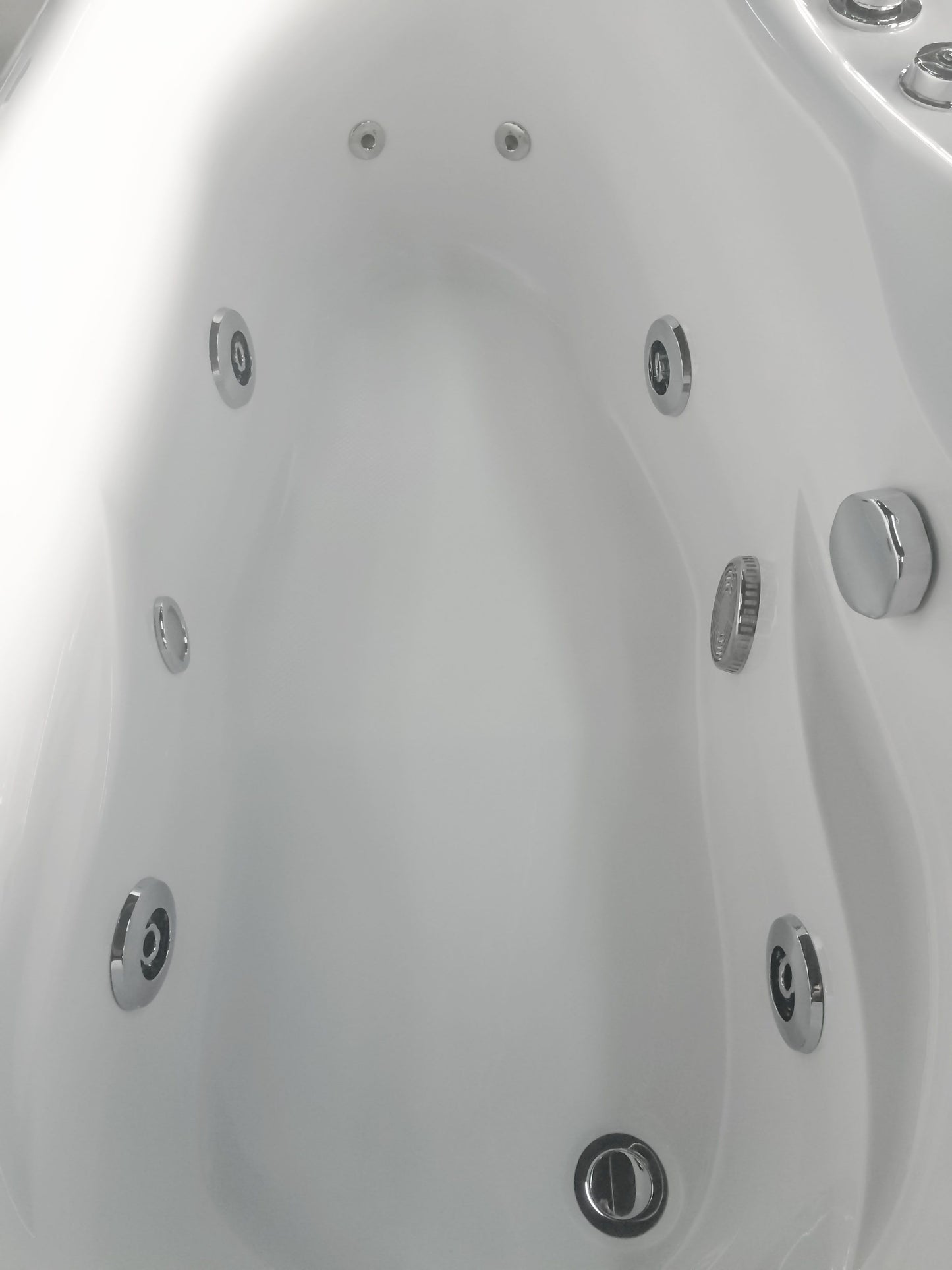 EAGO AM175-L 57'' White Acrylic Jetted Whirlpool Bathtub W/ Fixtures
