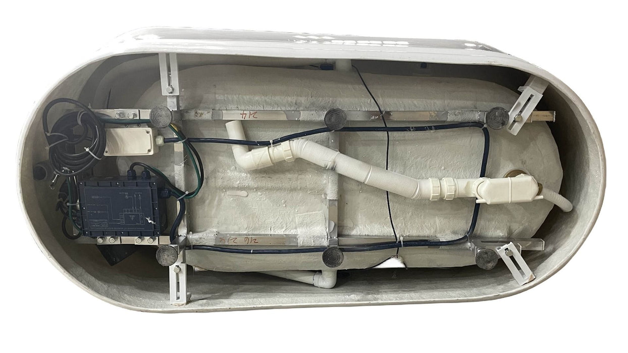 EAGO AM2140 68" White Free Standing Oval Air Bubble Bathtub