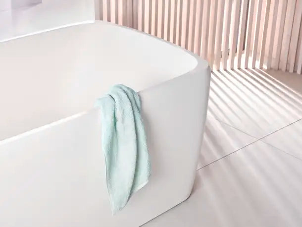 Duravit - Collection One Freestanding bathtubs  70 7/8 " x 31 1/2 ", DuroCast Plus, White Matte